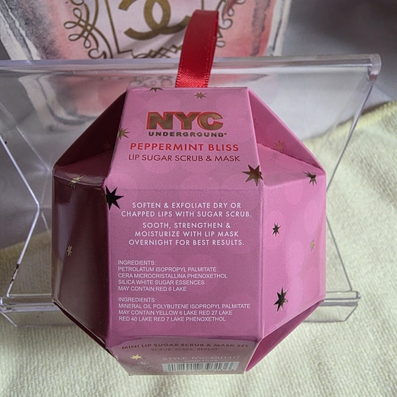 NYC Peppermint Bliss Lip Sugar Scrub & Mask - Picture 3 of 3